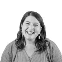 Professional Headshot of Victoria Stoughton